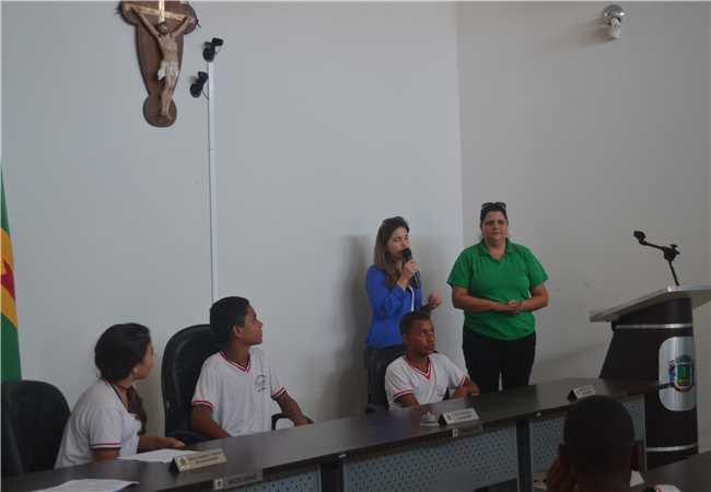 Visita dos alunos da Escola Estadual Tancredo Neves.